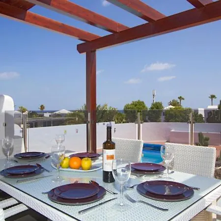 Modern Villa In Los Mojones 4 Bedrooms Large Heated Pool Villa Mojones Puerto Del Carmen * Tias