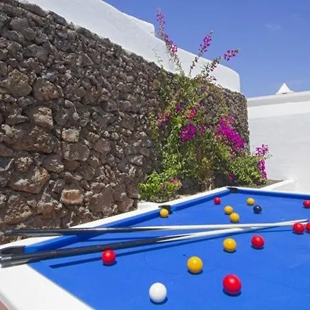 Modern Villa In Los Mojones 4 Bedrooms Large Heated Pool Villa Mojones Puerto Del Carmen Villa *