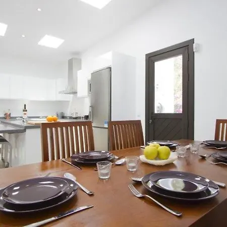 Modern Villa In Los Mojones 4 Bedrooms Large Heated Pool Villa Mojones Puerto Del Carmen * Tias