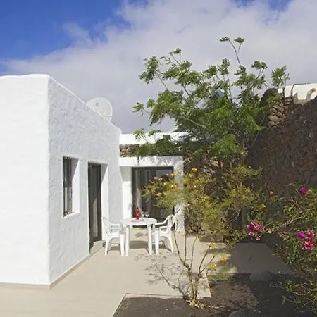 Modern Villa In Los Mojones 4 Bedrooms Large Heated Pool Villa Mojones Puerto Del Carmen Tias
