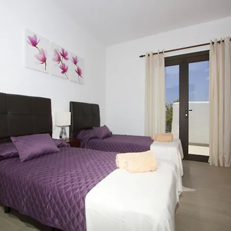 Modern Villa In Los Mojones 4 Bedrooms Large Heated Pool Villa Mojones Puerto Del Carmen * Tias
