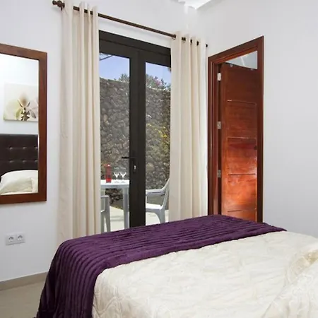 Modern Villa In Los Mojones 4 Bedrooms Large Heated Pool Villa Mojones Puerto Del Carmen Tias